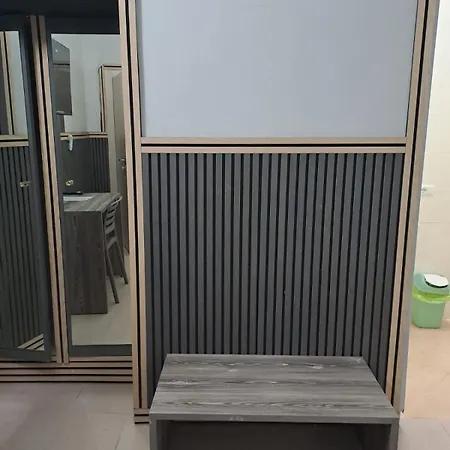 Modena Hotel 호텔