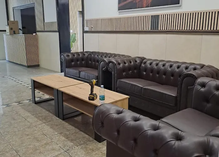 Modena Hotel 모데나